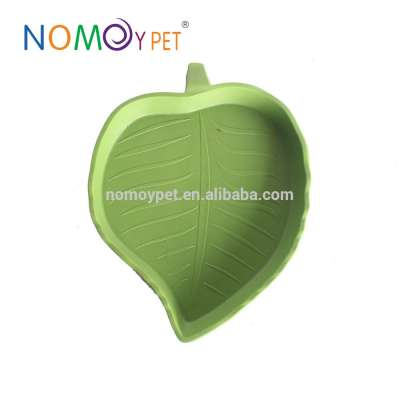 Nomoypet best price plastic green leaf food and water feeder for reptile pet